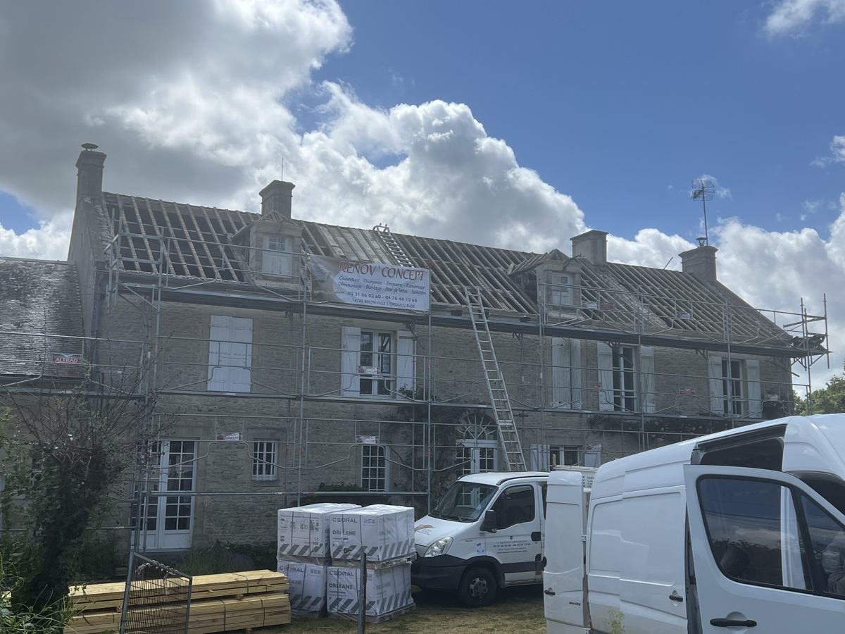 Rénovation couverture ardoise naturelle vaux sur aure