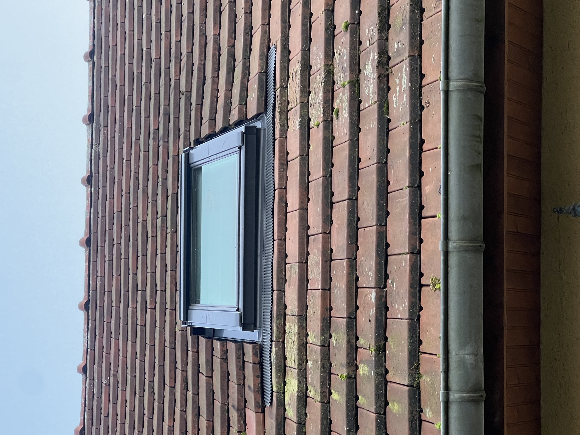 Nouveau Velux installé par Renov Concept, couvreur à Caen, sur une maison à Secqueville-en-Bessin (Calvados)